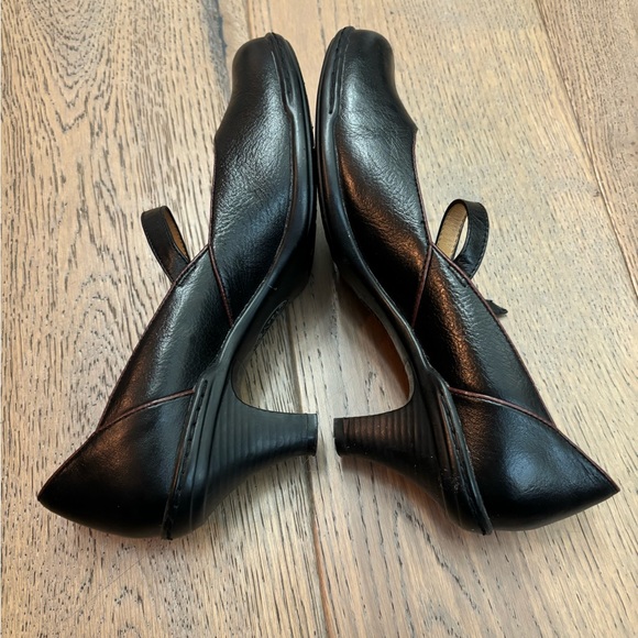 GNW Black leather round toe Mary Jane kitten heel Anna Pumps - 6 1/2 - Picture 6 of 8